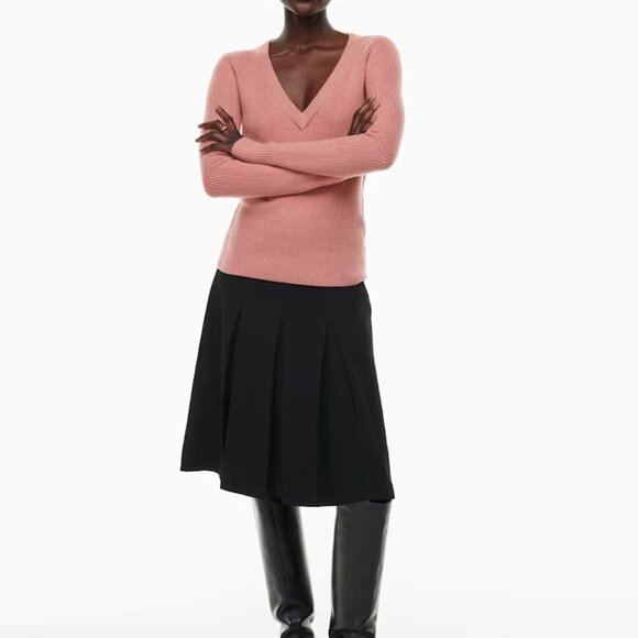 Aritzia Davis Sweater XS NWT - Picture 3 of 8